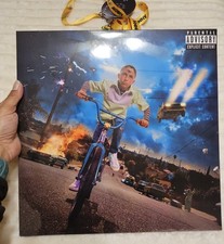 Bad Bunny - YHLQMDLG New Color